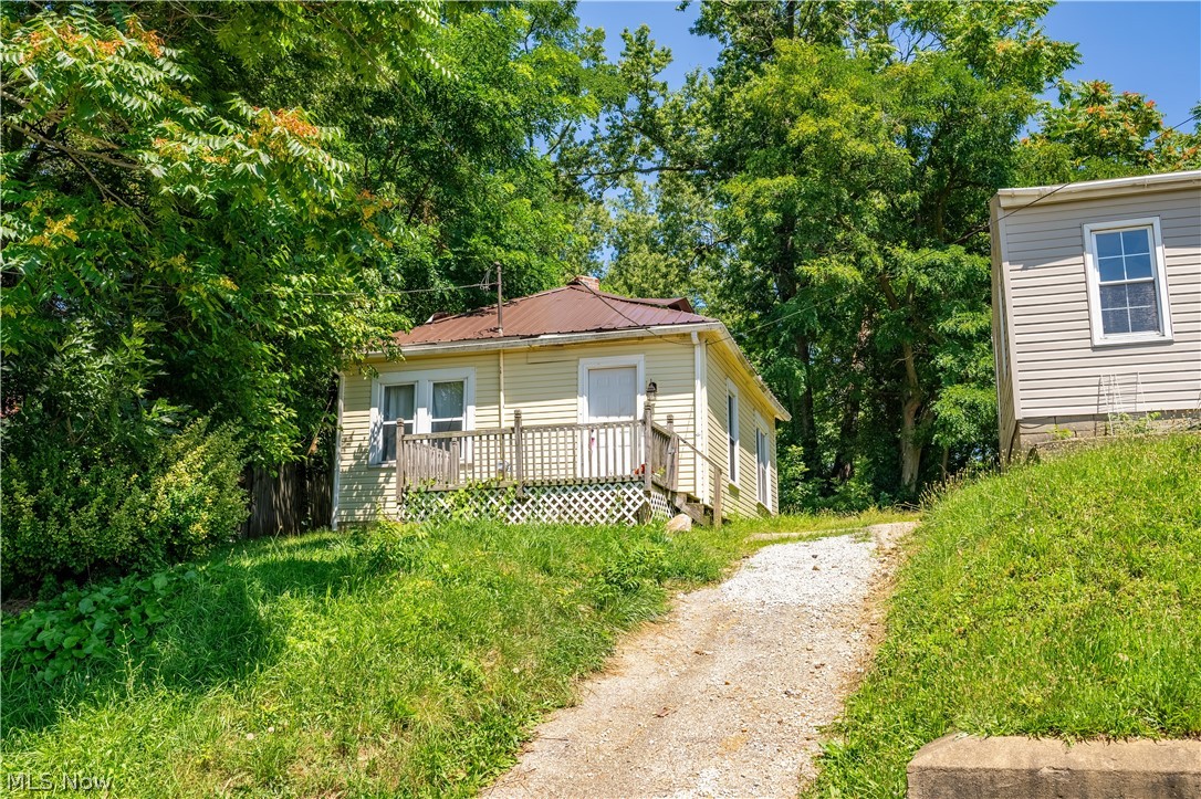 155 Fernwood Avenue Barberton OH 44203