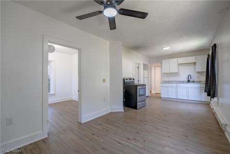 155 Fernwood Avenue Barberton OH 44203