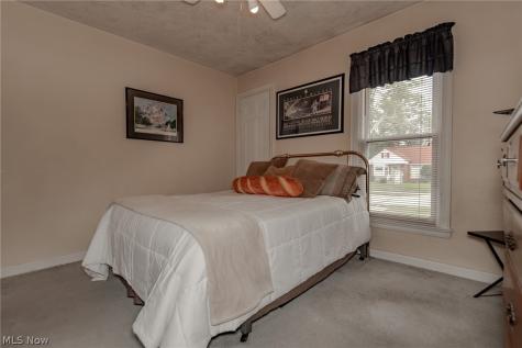 28618 Gilchrist Drive Willowick OH 44095