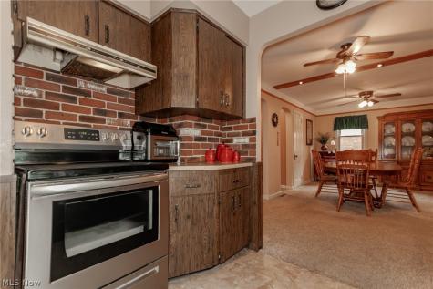 28618 Gilchrist Drive Willowick OH 44095