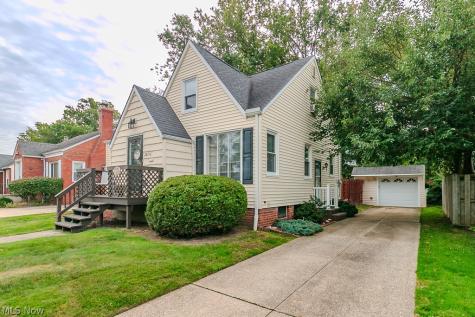 28618 Gilchrist Drive Willowick OH 44095