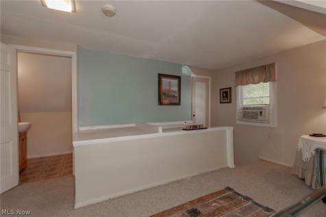 28618 Gilchrist Drive Willowick OH 44095