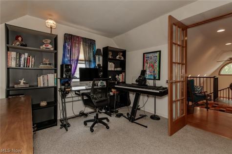28618 Gilchrist Drive Willowick OH 44095