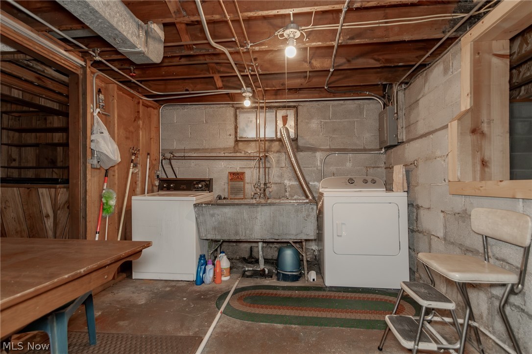 28618 Gilchrist Drive Willowick OH 44095