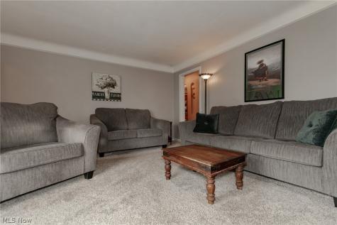 28618 Gilchrist Drive Willowick OH 44095