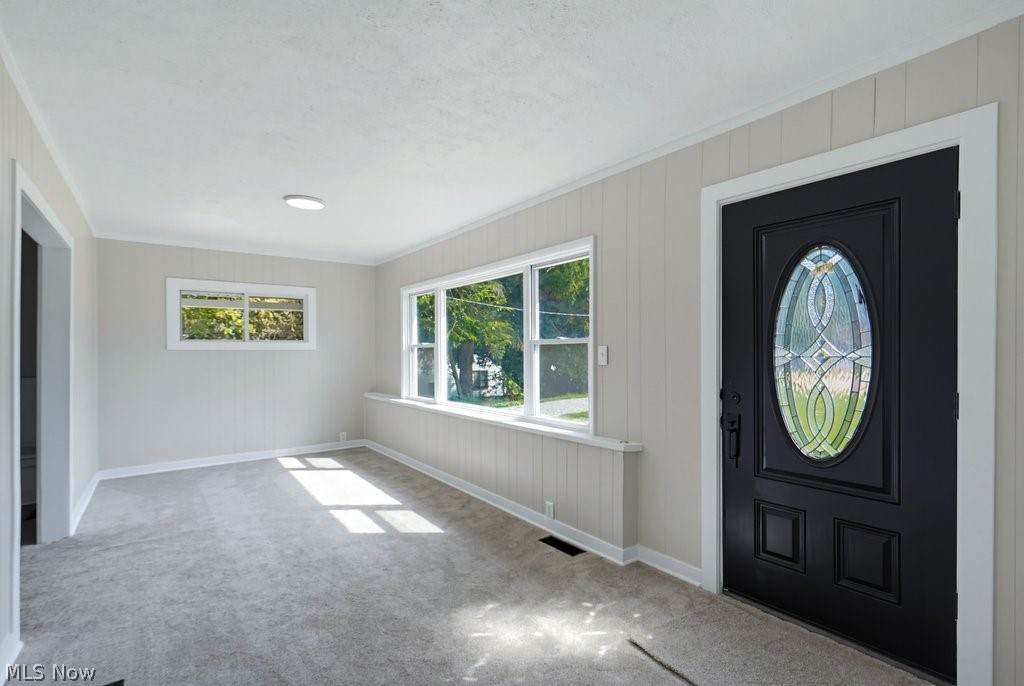 522 Massillon Road Akron OH 44306