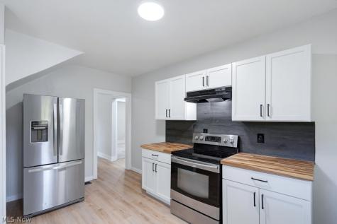 522 Massillon Road Akron OH 44306