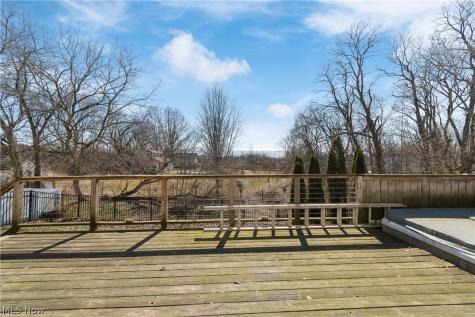 1138 Ledgestone Drive Wadsworth OH 44281