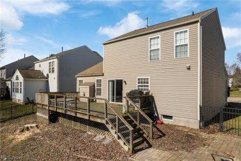 1138 Ledgestone Drive Wadsworth OH 44281