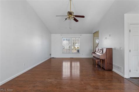 1138 Ledgestone Drive Wadsworth OH 44281
