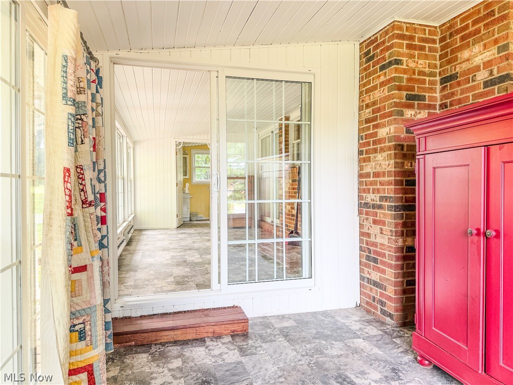 15962 Longs Church Road East Liverpool OH 43920