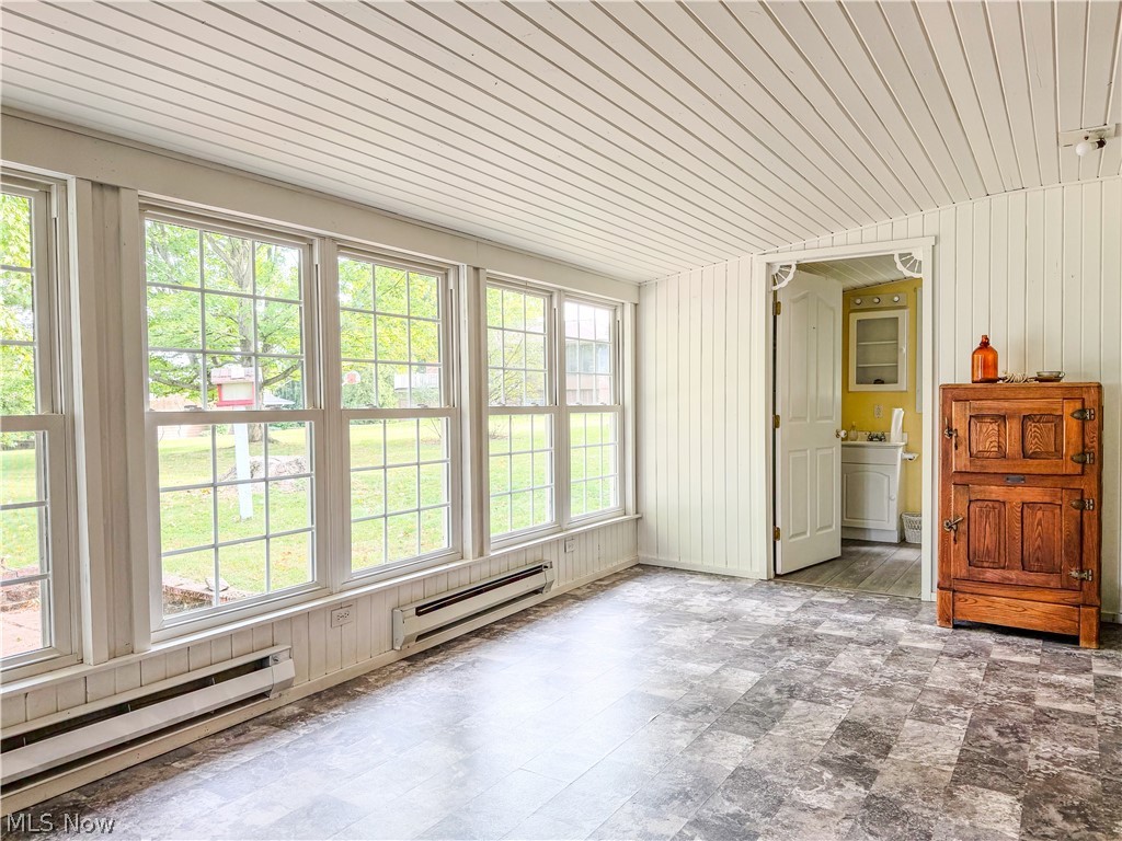 15962 Longs Church Road East Liverpool OH 43920
