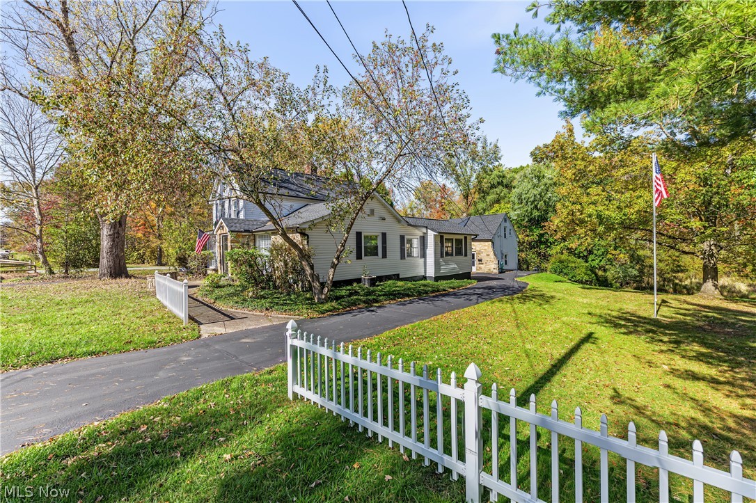 35755 Miles Road Moreland Hills OH 44022