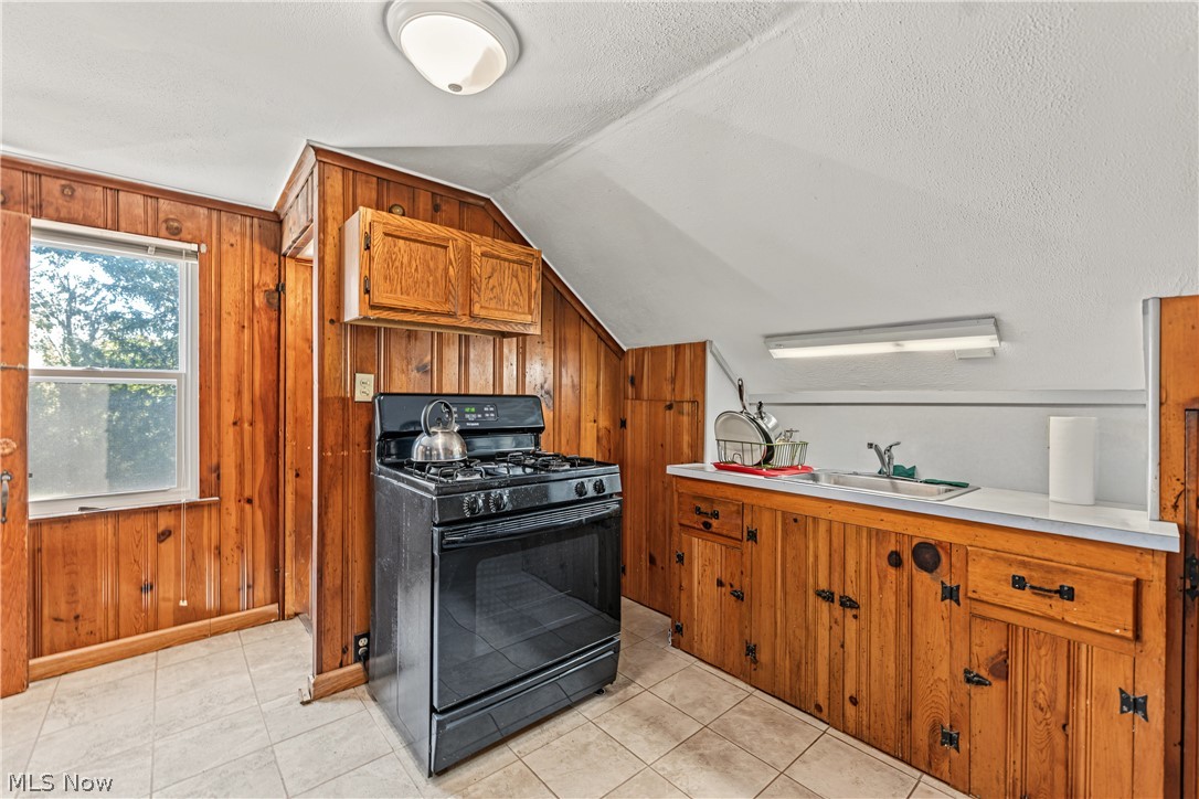 35755 Miles Road Moreland Hills OH 44022