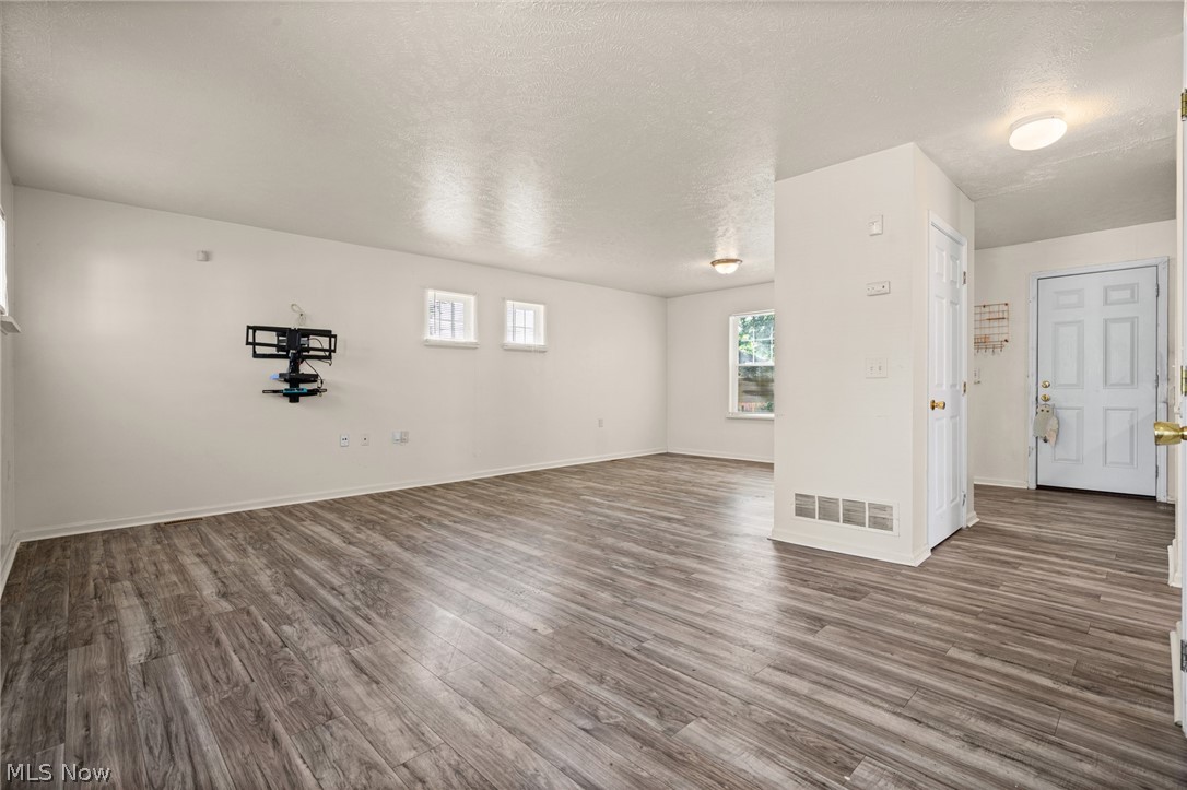 1696 E 85th Street Cleveland OH 44106