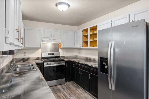 1696 E 85th Street Cleveland OH 44106