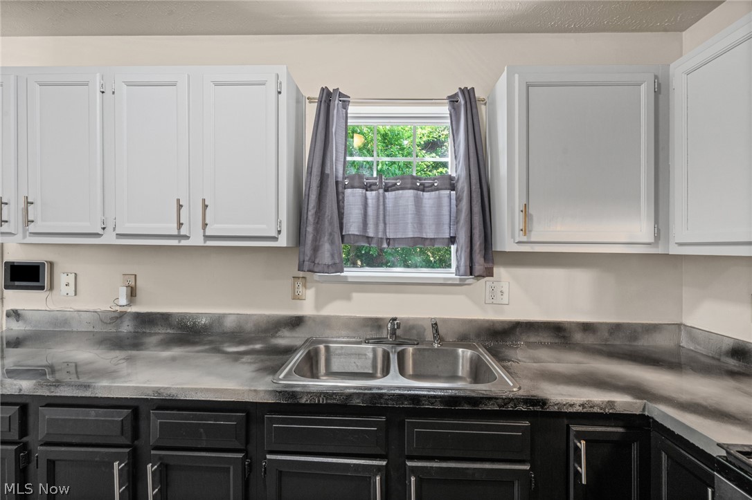1696 E 85th Street Cleveland OH 44106
