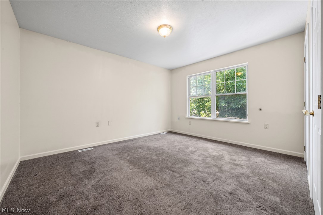 1696 E 85th Street Cleveland OH 44106