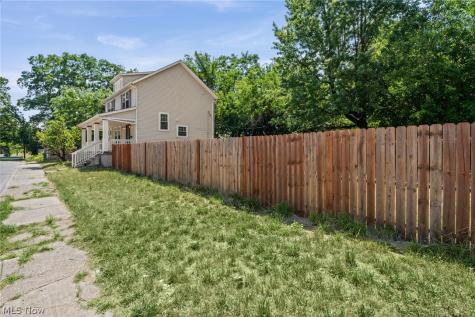 1696 E 85th Street Cleveland OH 44106