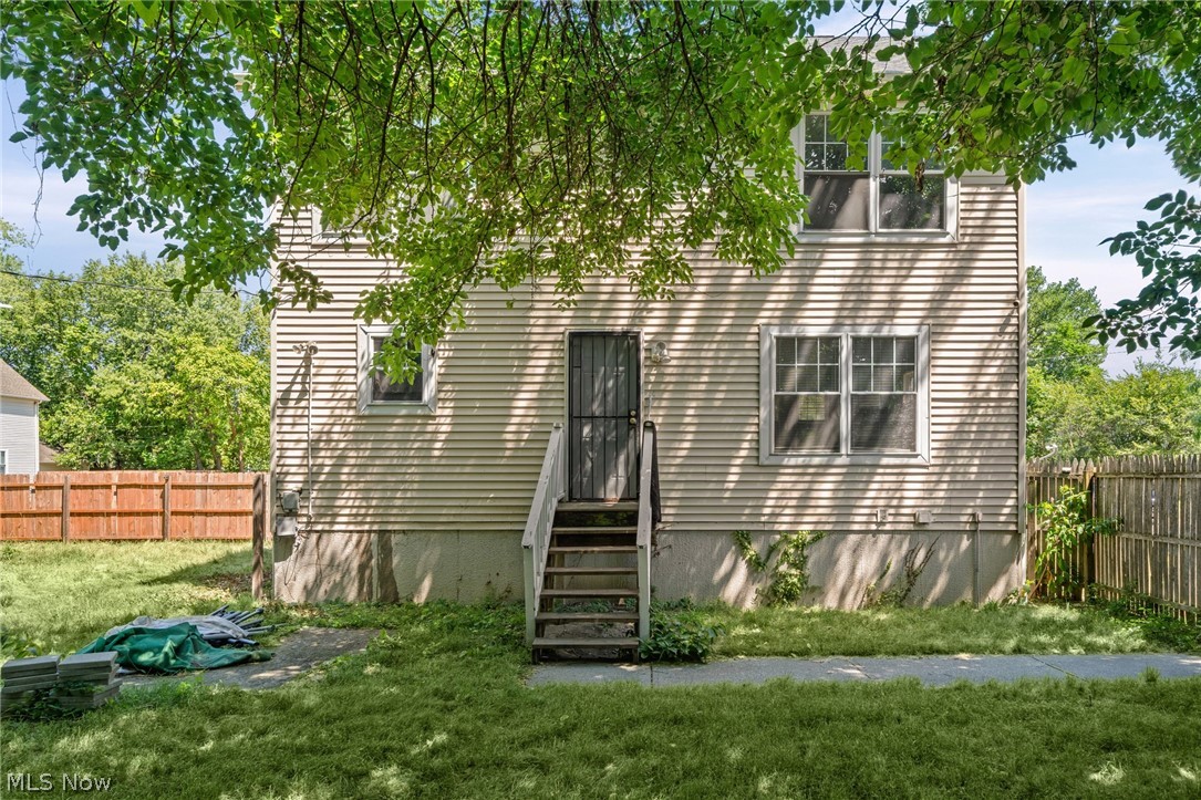 1696 E 85th Street Cleveland OH 44106