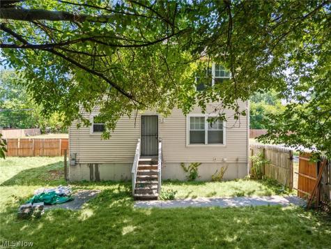 1696 E 85th Street Cleveland OH 44106