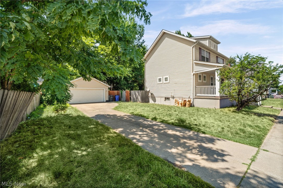1696 E 85th Street Cleveland OH 44106