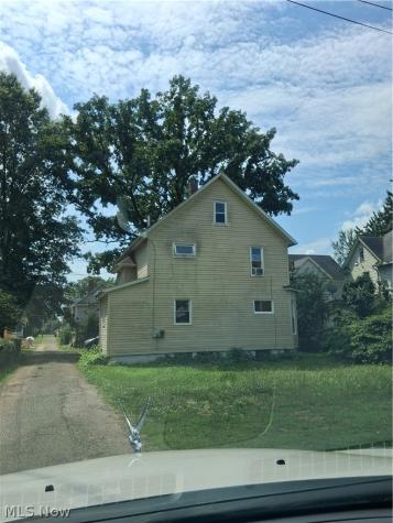 925 Wilson Place NW Canton OH 44703
