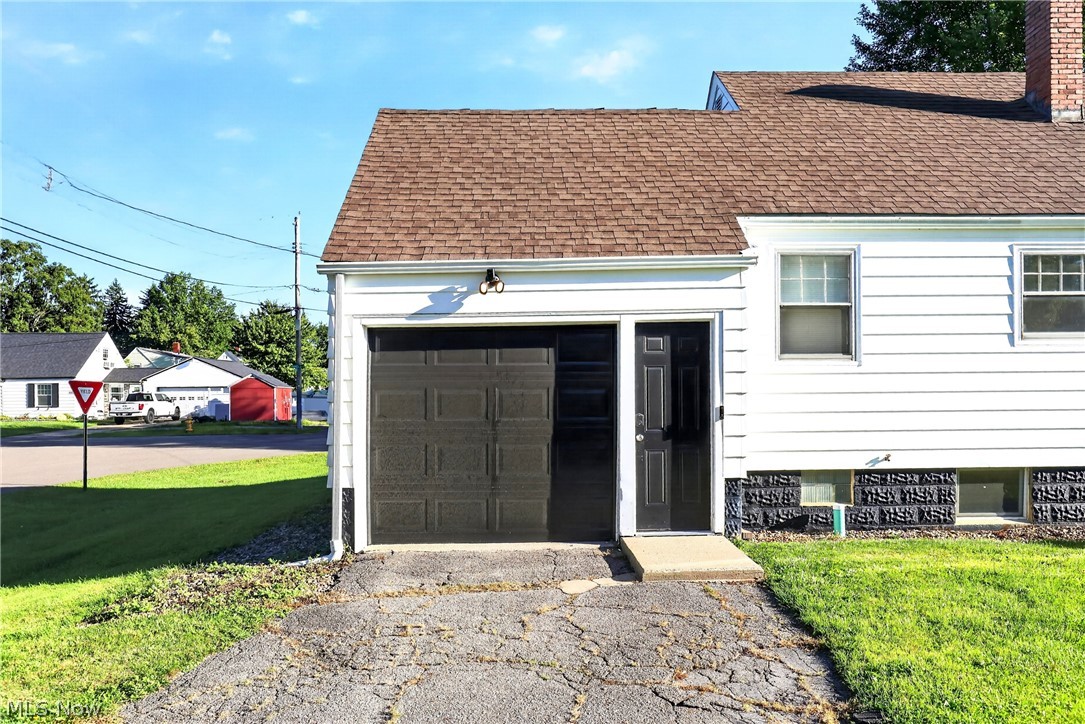 4680 Hummel Drive NW Warren OH 44483