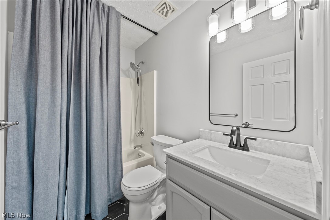 10560 Auburndale Road Chagrin Falls OH 44023
