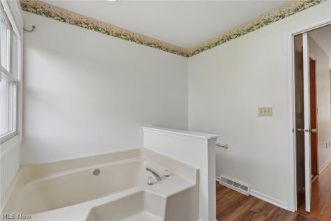 255 Gloucester Drive Medina OH 44256