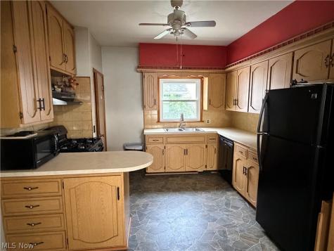 1040 W 18th Street Lorain OH 44052