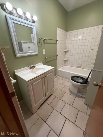1040 W 18th Street Lorain OH 44052