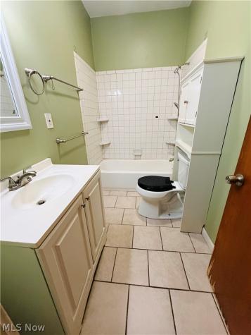 1040 W 18th Street Lorain OH 44052