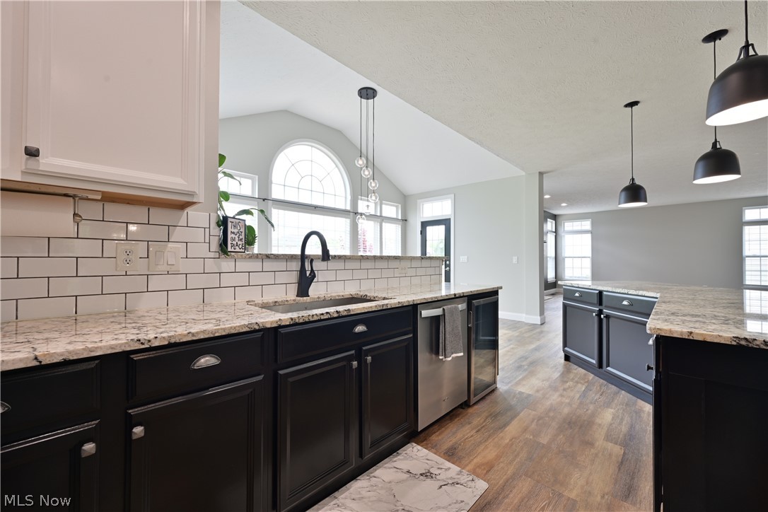 805 Horseshoe Way Avon Lake OH 44012