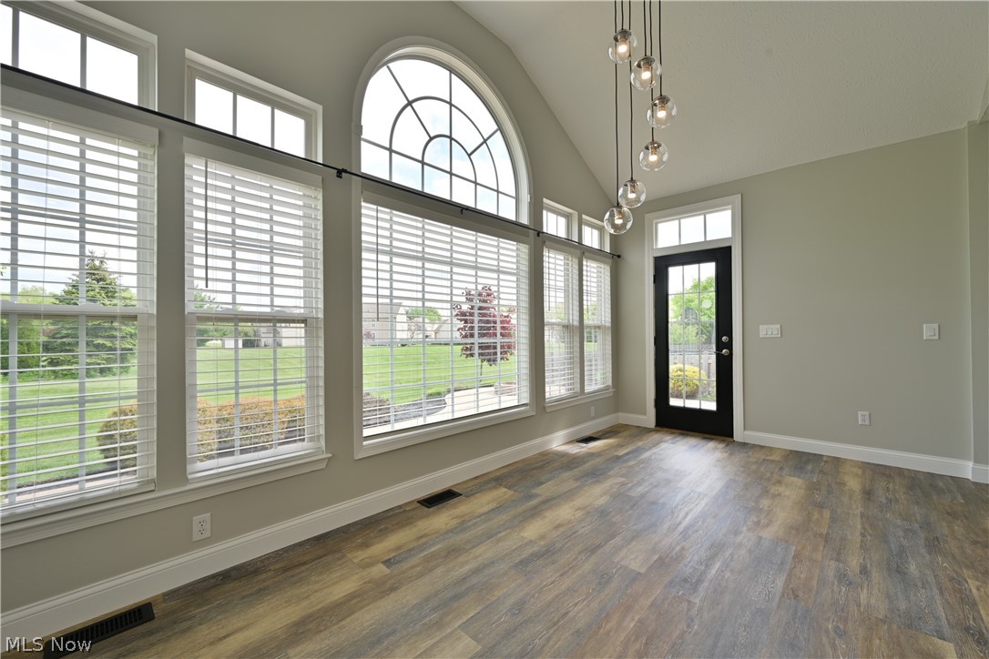 805 Horseshoe Way Avon Lake OH 44012