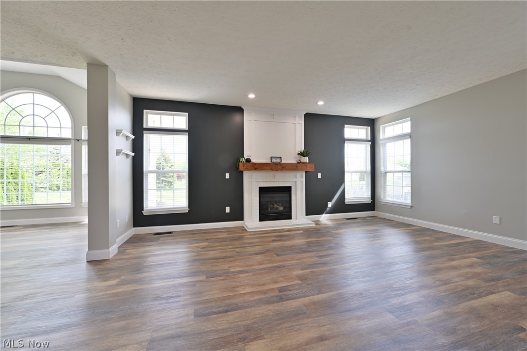 805 Horseshoe Way Avon Lake OH 44012