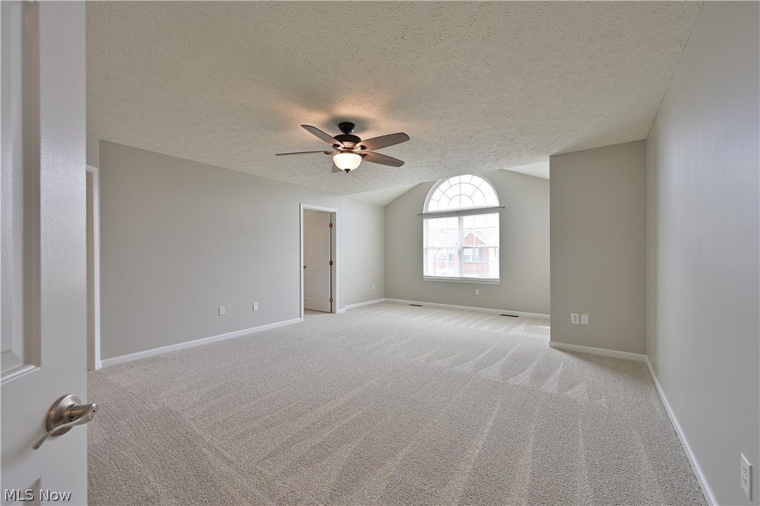 805 Horseshoe Way Avon Lake OH 44012