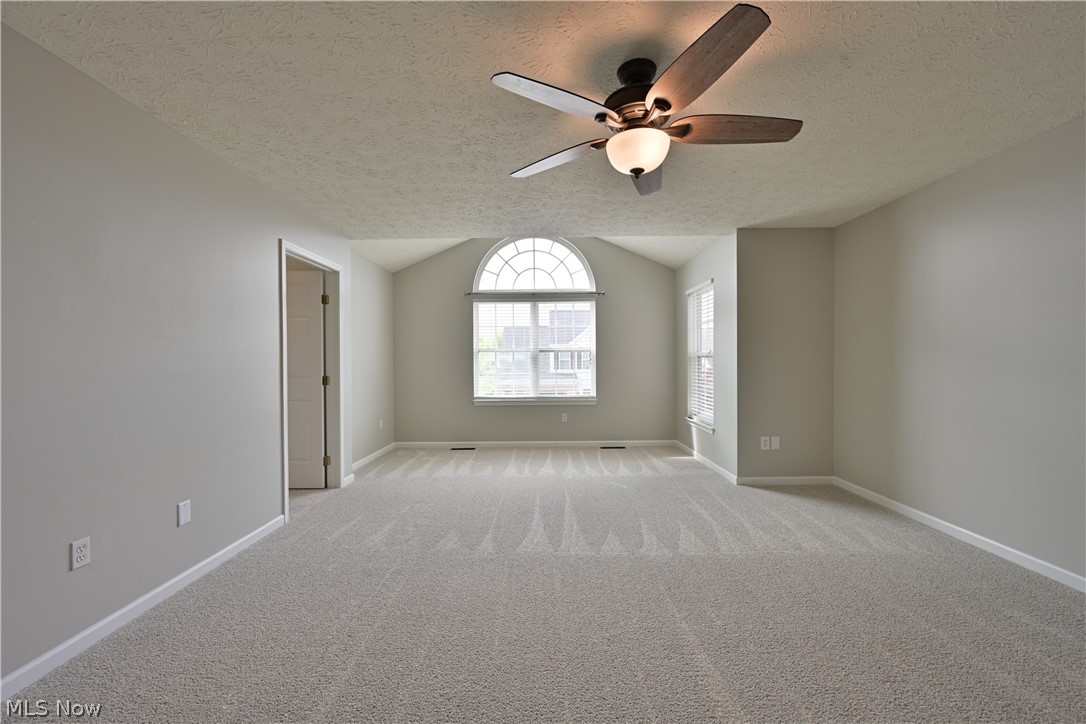 805 Horseshoe Way Avon Lake OH 44012