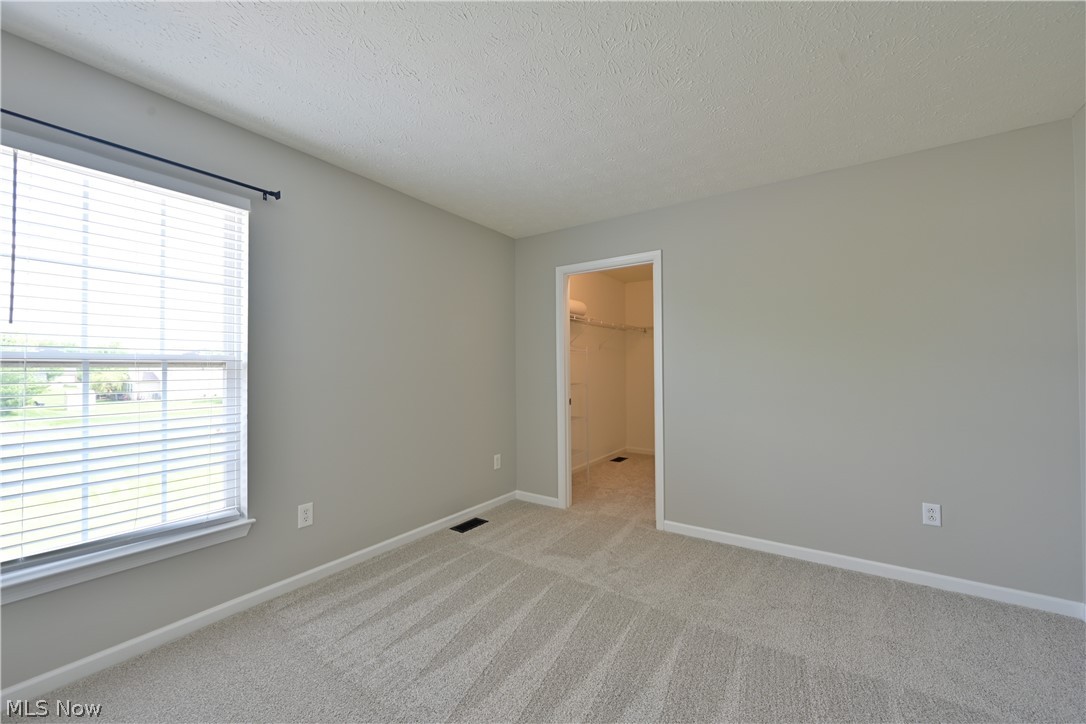 805 Horseshoe Way Avon Lake OH 44012