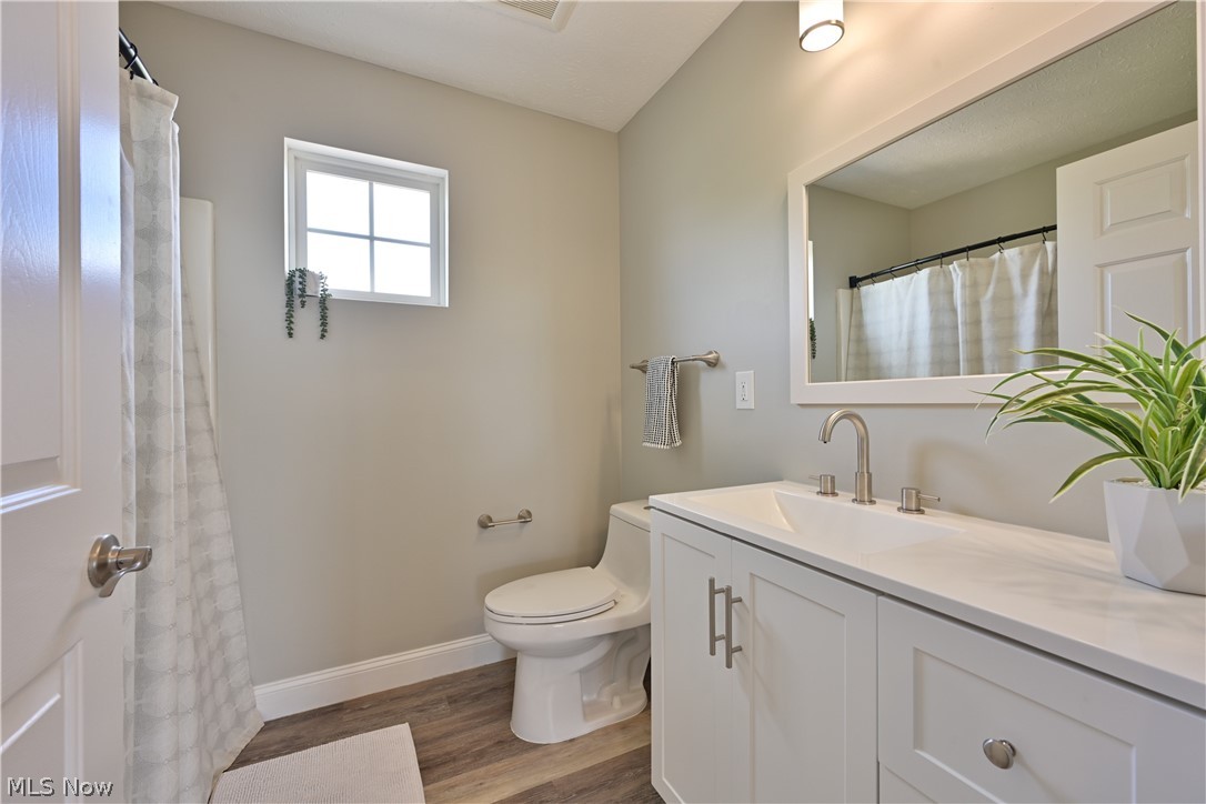 805 Horseshoe Way Avon Lake OH 44012
