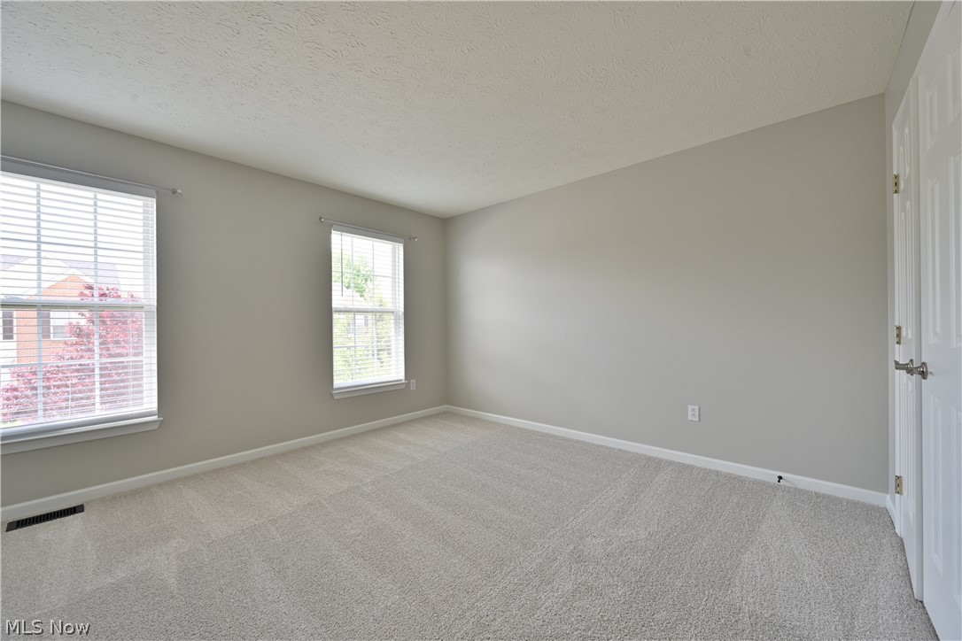 805 Horseshoe Way Avon Lake OH 44012
