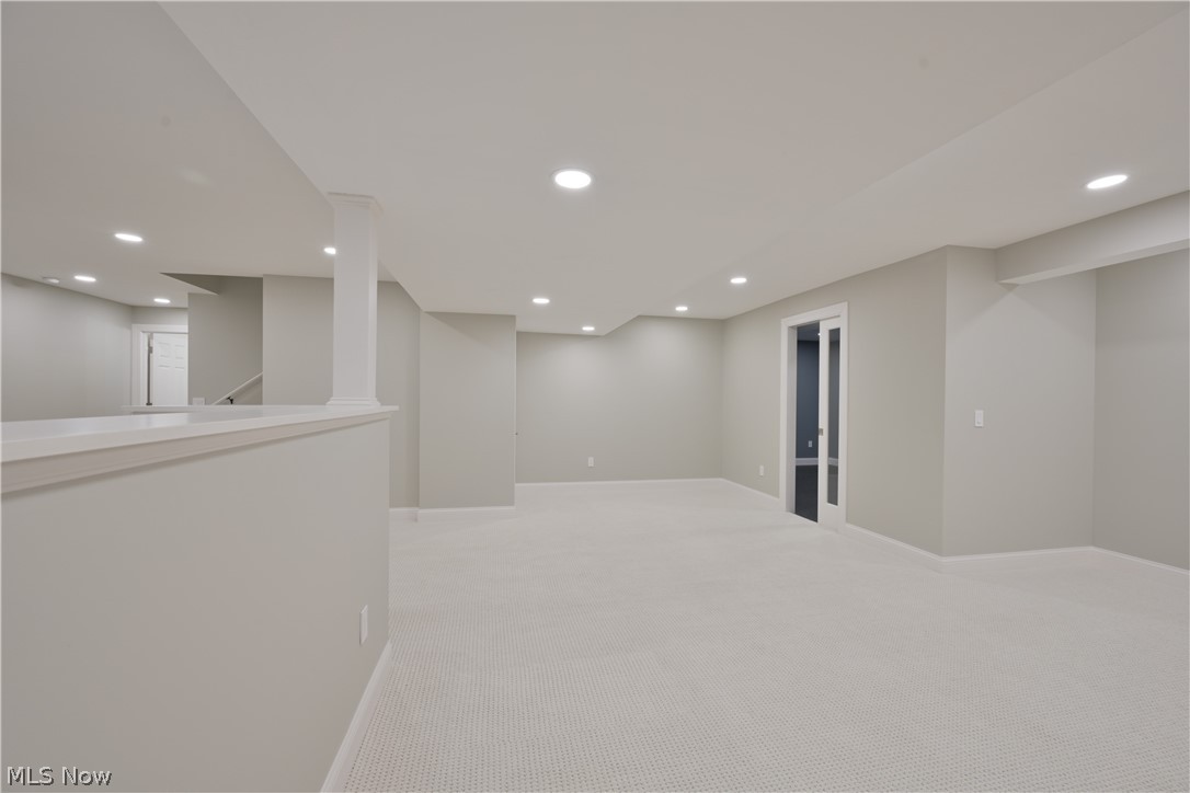 805 Horseshoe Way Avon Lake OH 44012