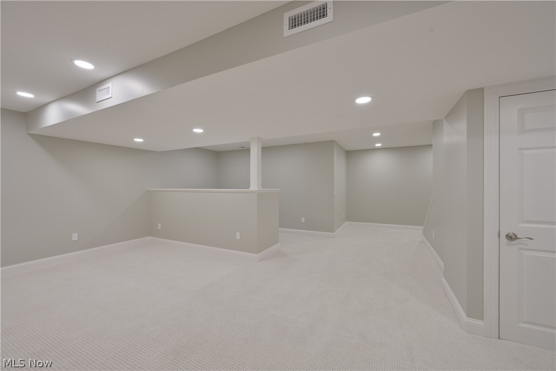 805 Horseshoe Way Avon Lake OH 44012