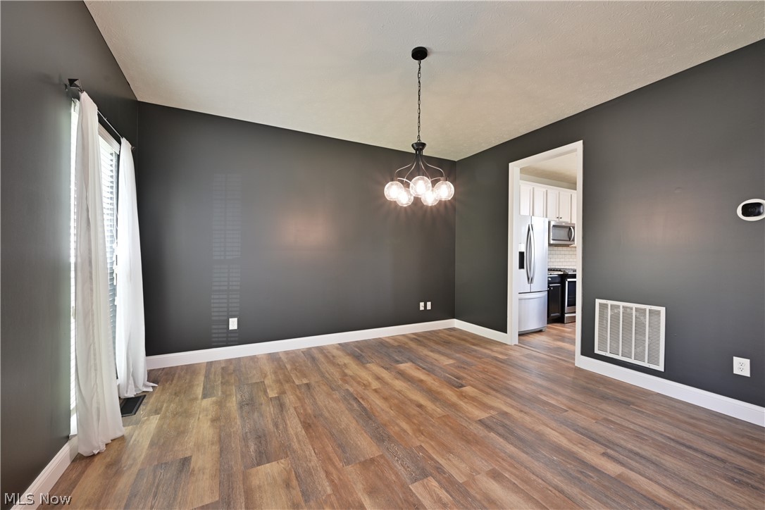 805 Horseshoe Way Avon Lake OH 44012