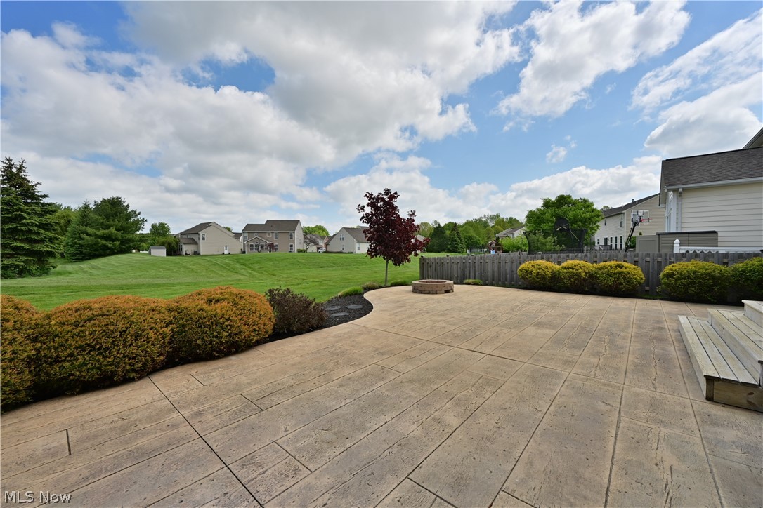 805 Horseshoe Way Avon Lake OH 44012