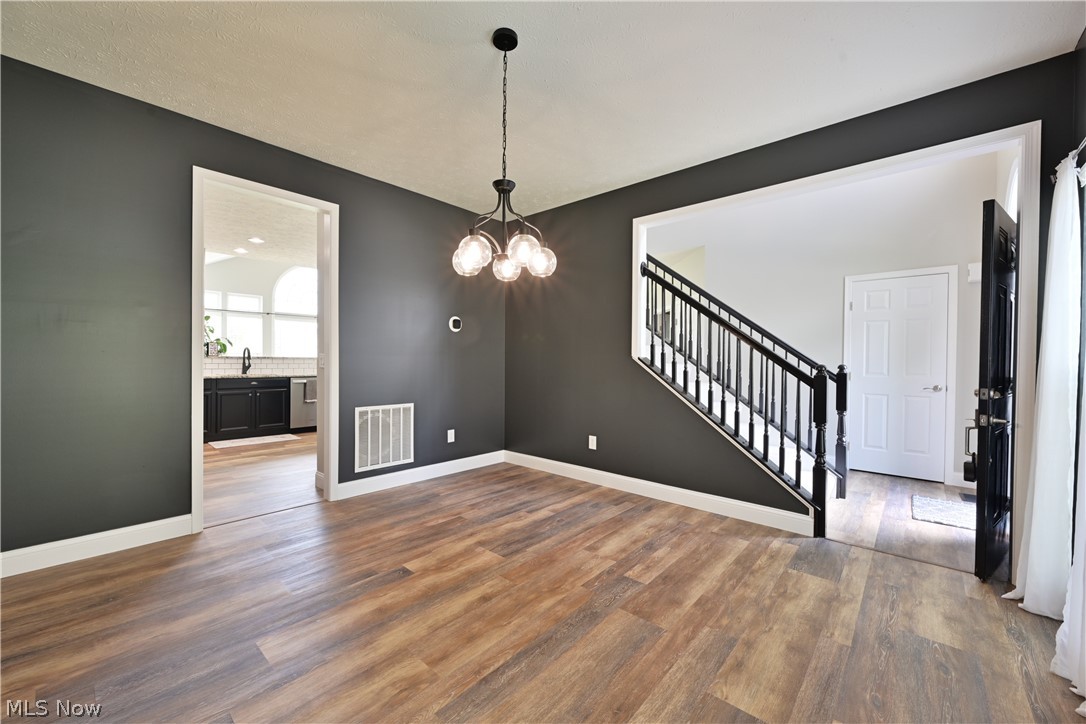 805 Horseshoe Way Avon Lake OH 44012