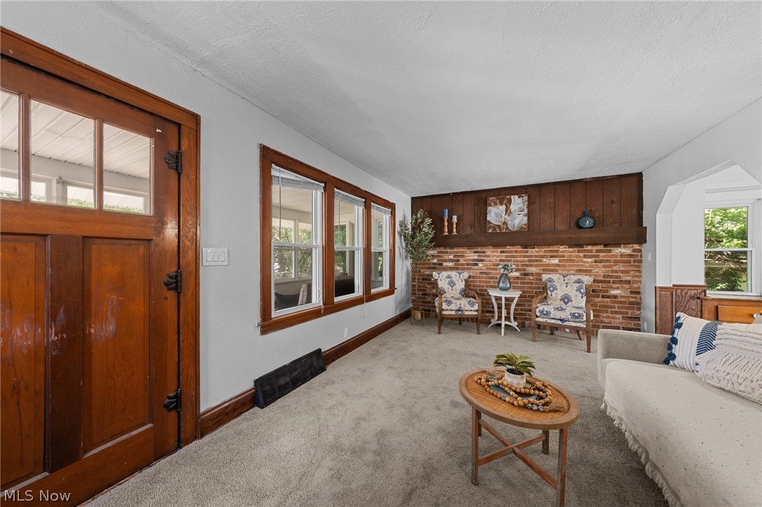 39 E Catawba Avenue Akron OH 44301
