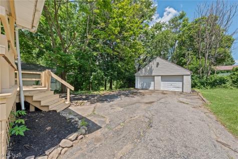 39 E Catawba Avenue Akron OH 44301