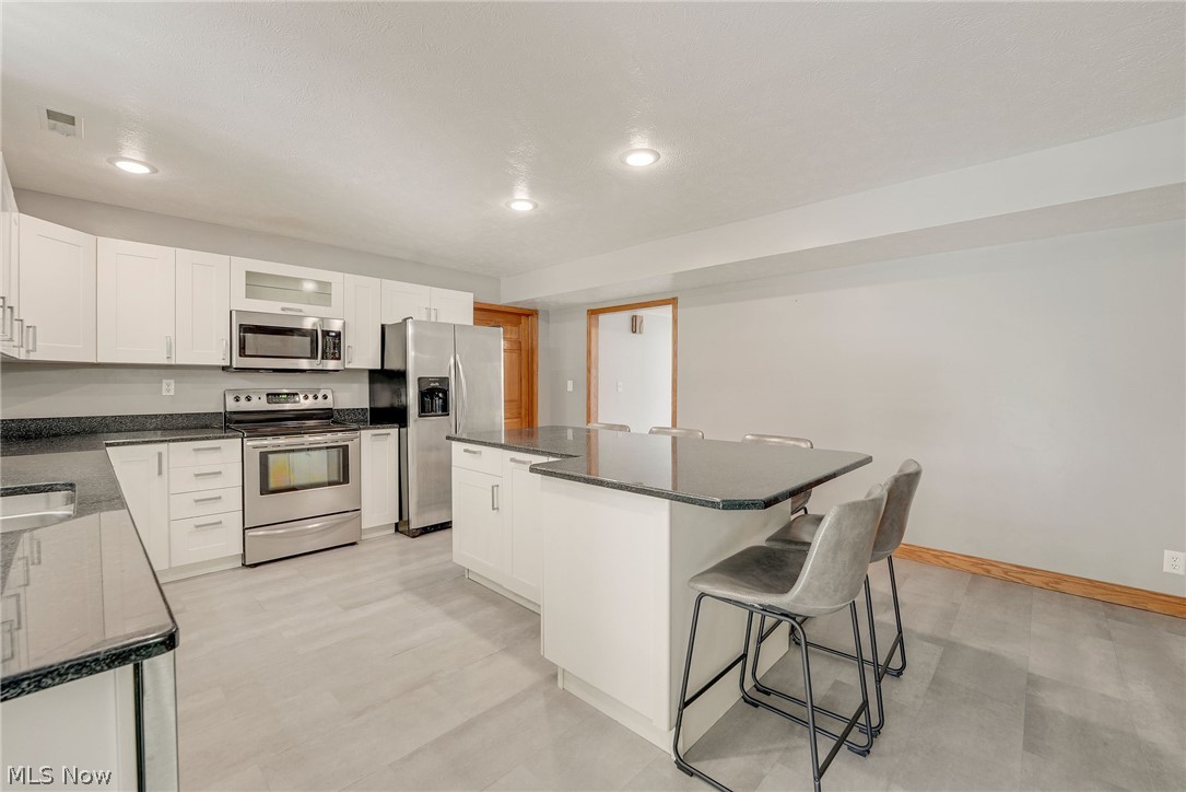 7487 King Memorial Road Mentor OH 44060