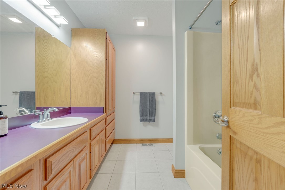 7487 King Memorial Road Mentor OH 44060